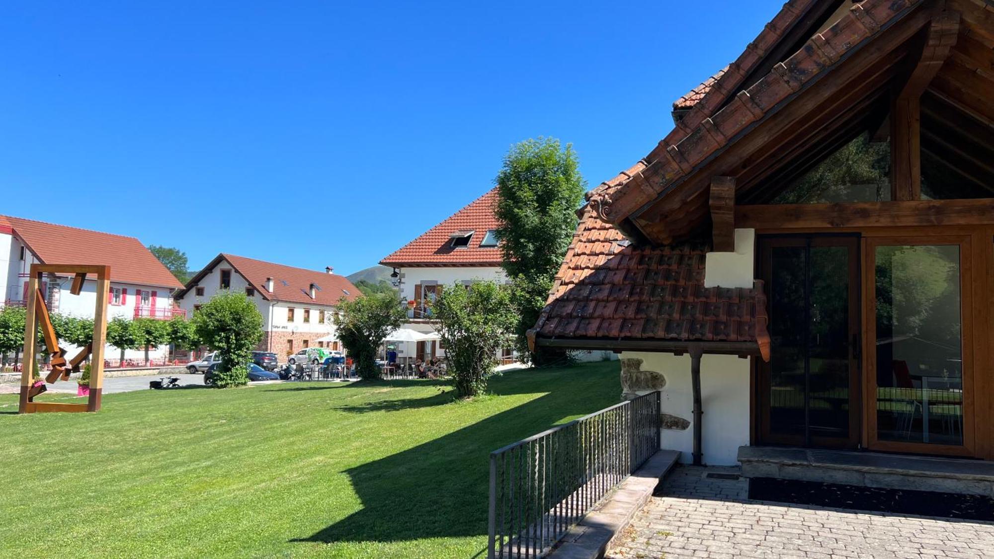 Casa Rural Roncesvalles Эспиналь-Аусперри Экстерьер фото